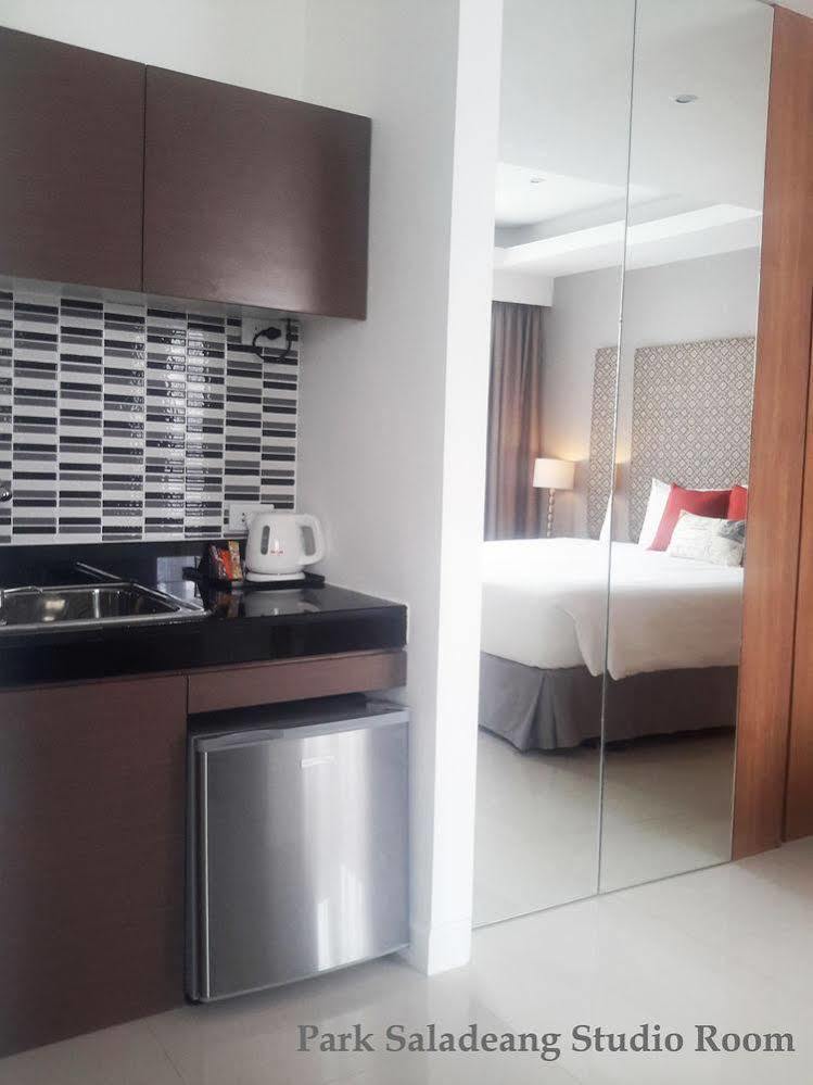 Check In Saladaeng (Adults Only) Ξενοδοχείο Μπανγκόκ Εξωτερικό φωτογραφία
