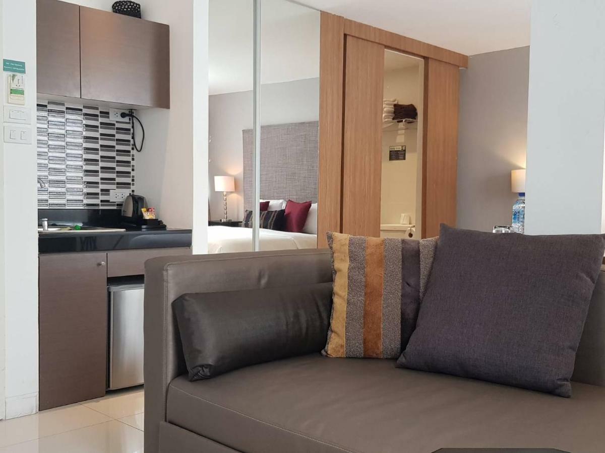 Check In Saladaeng (Adults Only) Ξενοδοχείο Μπανγκόκ Εξωτερικό φωτογραφία
