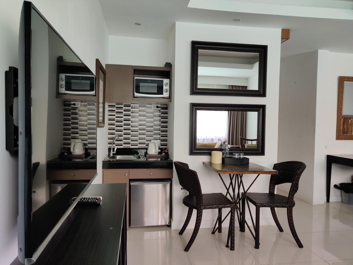 Check In Saladaeng (Adults Only) Ξενοδοχείο Μπανγκόκ Εξωτερικό φωτογραφία